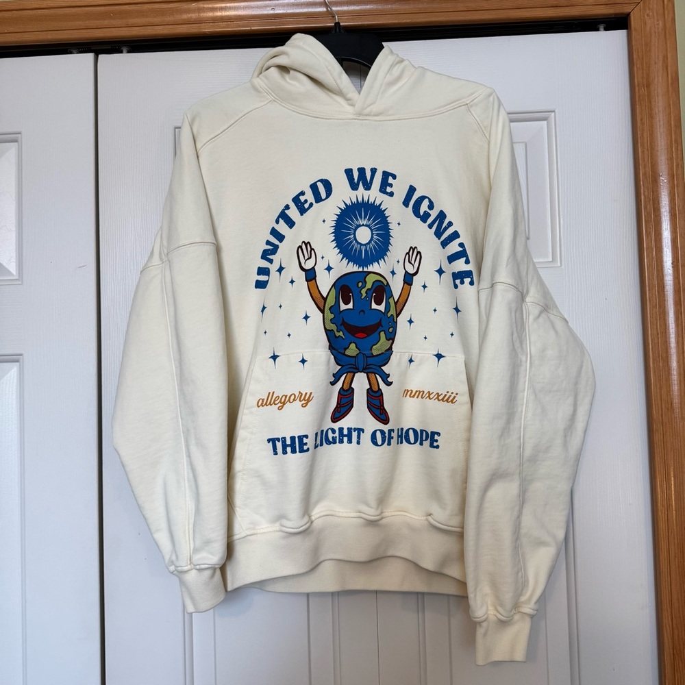 Allegory Hoodie Mens Medium Cream United We Ignite‎ Sweatshirt